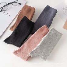 Candy Color INS Crew Socken Frauen japanische Straßen Socken Hersteller Mädchen Socken Großhandel Fabrik